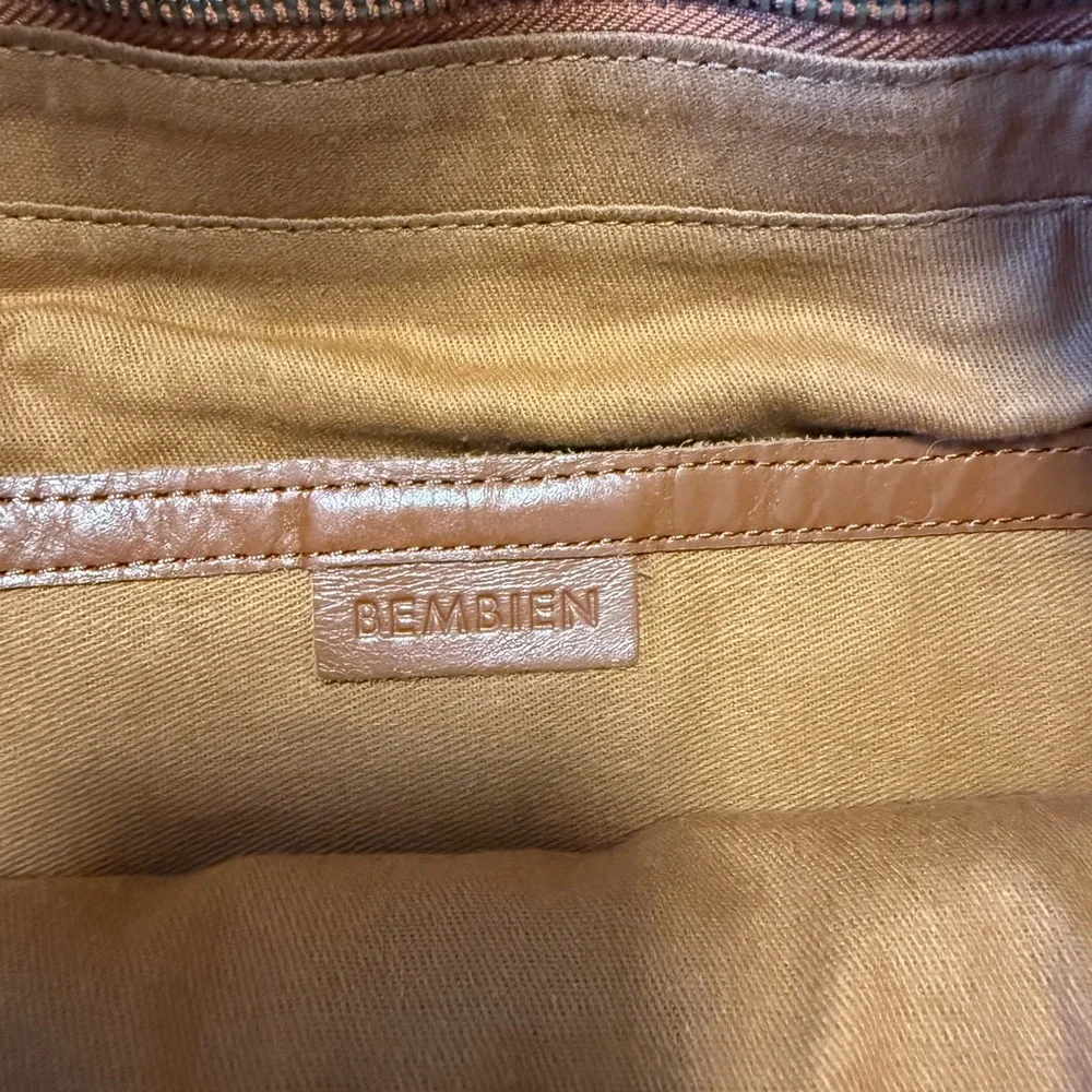 Chic Tan Woven Tote Bag - Picture 4 of 4